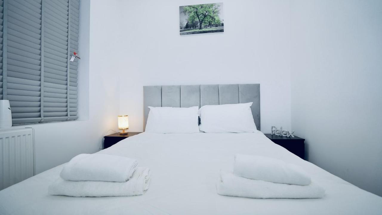 E2M Stays Lovely Apt Close To Ilford Station With Free Parking Kültér fotó